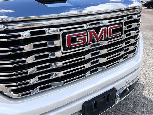 Used 2022 GMC Sierra 1500 Denali w/ Denali Reserve Package image 34