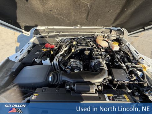 Used 2024 Jeep Wrangler Sahara w/ Technology Group image 10