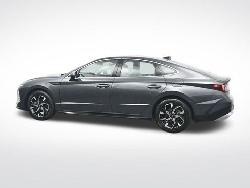 Used 2025 Hyundai Sonata SEL FWD image 10