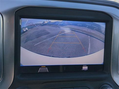 Used 2021 Chevrolet Silverado 1500 LT Trail Boss image 21