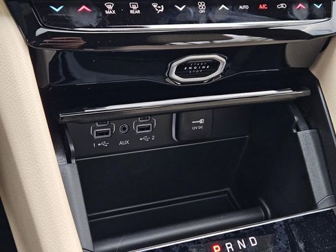 New 2026 Jeep Grand Cherokee Limited RWD image 21