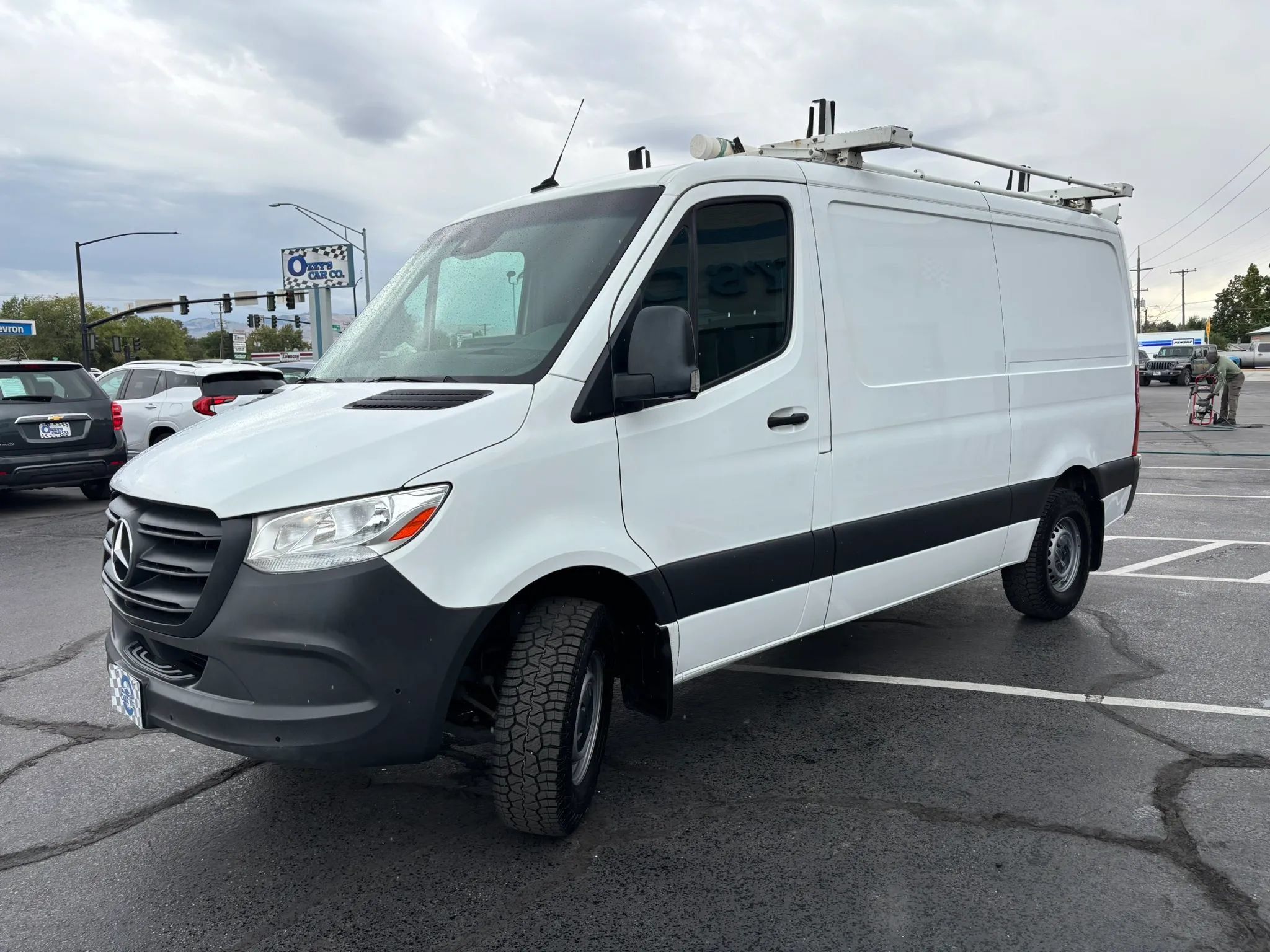 Used 2020 Mercedes-Benz Sprinter 1500 image 3