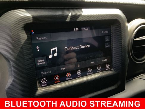 Used 2022 Jeep Wrangler Unlimited Sport AWD/4WD image 6