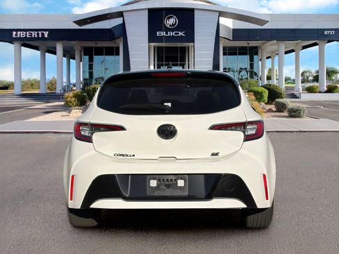 Used 2020 Toyota Corolla SE w/ Carpet Mat Package FWD image 9