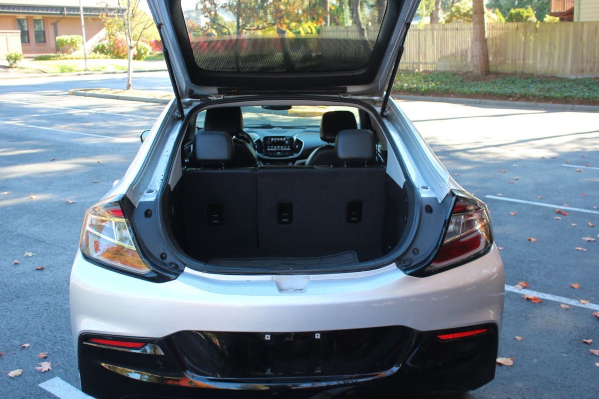 Used 2017 Chevrolet Volt LT FWD image 25
