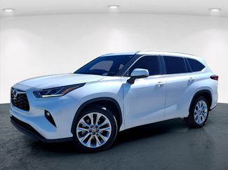 Used 2023 Toyota Highlander Limited video 2