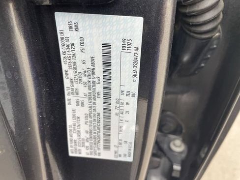 Used 2018 Ford F250 Lariat w/ Lariat Ultimate Package AWD/4WD image 35