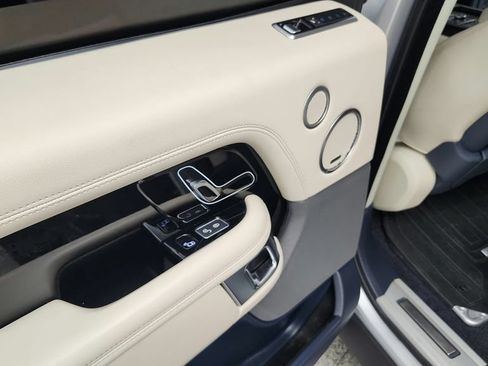 Used 2019 Land Rover Range Rover Supercharged AWD/4WD image 40