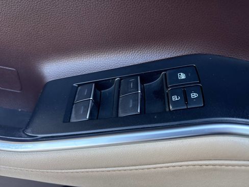 Used 2021 Toyota Highlander Platinum image 37