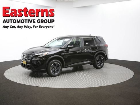 Used 2024 Nissan Rogue SV image 56