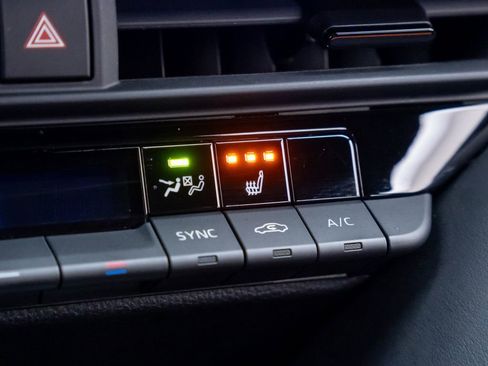 Used 2024 Toyota Crown XLE image 28