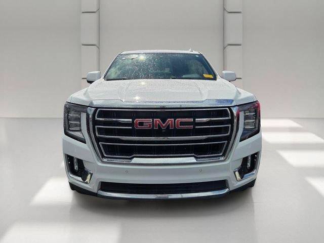 Used 2024 GMC Yukon XL SLT w/ SLT Premium Package AWD/4WD image 2