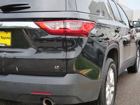 Used 2018 Chevrolet Traverse LT AWD/4WD image 17