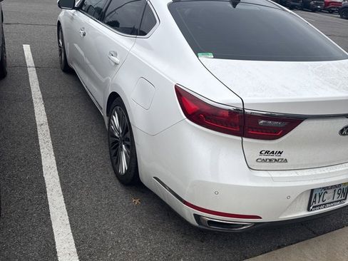 Used 2018 Kia Cadenza Limited w/ Paint Protection Package image 11