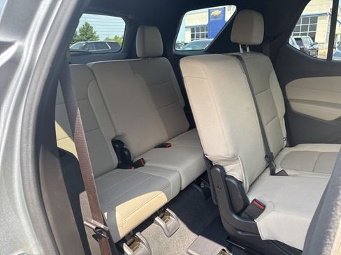 Used 2023 Chevrolet Traverse LS image 22