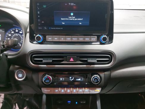 Certified 2023 Hyundai Kona SEL w/ Convenience Package image 19