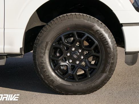 Used 2025 Ford F150 XLT w/ Equipment Group 301A Standard image 14