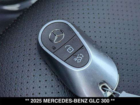 Certified 2025 Mercedes-Benz GLC 300 4MATIC image 34