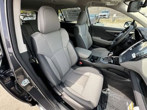 Used 2025 Subaru Outback Premium image 15