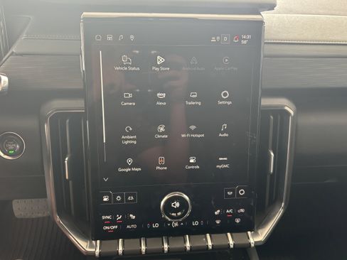 Used 2025 GMC Acadia AT4 w/ LPO, Floor Liner Package AWD/4WD image 14