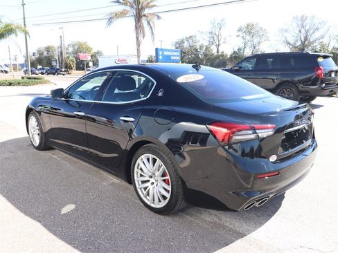 Used 2021 Maserati Ghibli S image 9