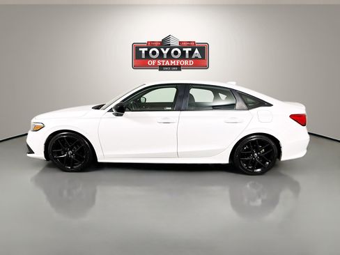 Used 2023 Honda Civic Sport image 4