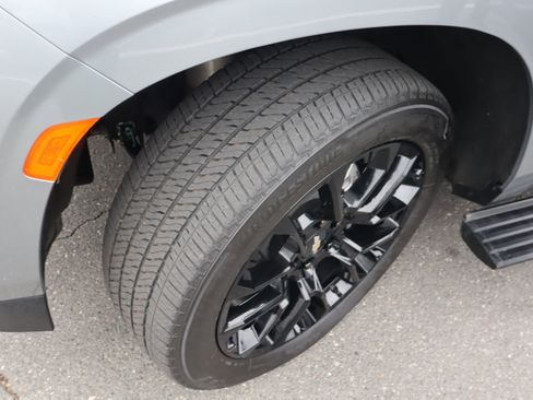 Certified 2024 Chevrolet Suburban High Country image 45