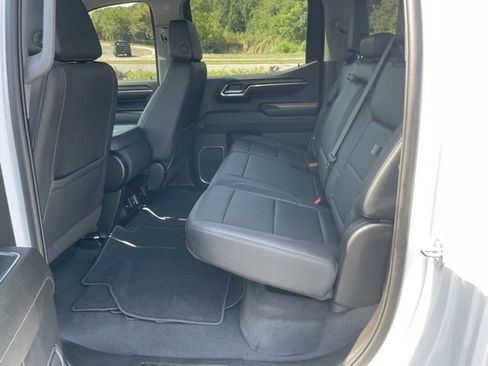 Used 2023 GMC Sierra 1500 SLT image 19