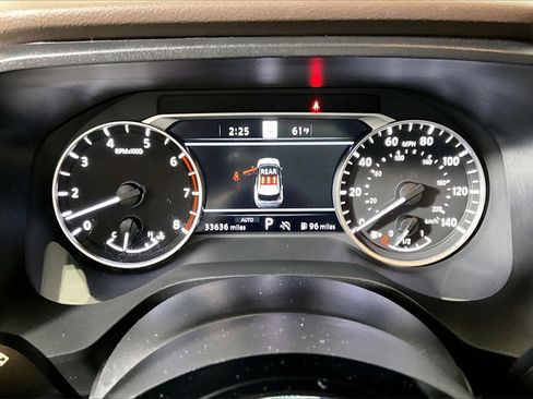 Used 2023 Nissan Rogue SL w/ SL Premium Package image 16