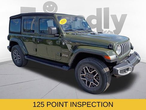 Used 2024 Jeep Wrangler Unlimited Sahara AWD/4WD image 5