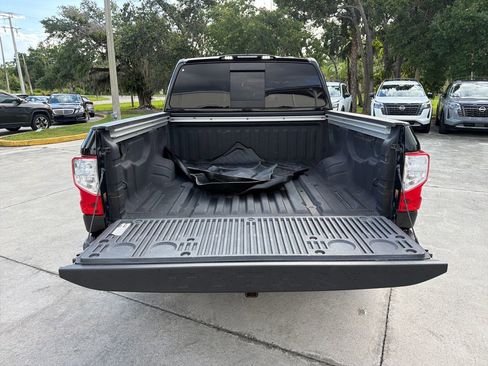 Used 2023 Nissan Titan SV w/ SV Convenience Package RWD image 34