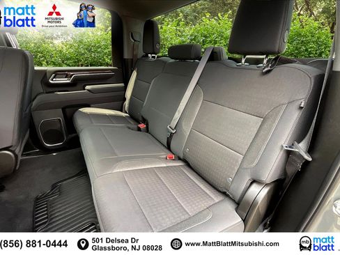 Used 2025 Chevrolet Silverado 2500 LT w/ Convenience Package image 27