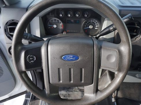 Used 2015 Ford F350 XL image 19