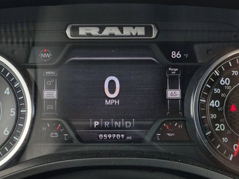 Used 2024 RAM 1500 Laramie RWD image 10