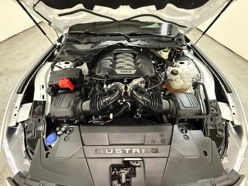 Used 2024 Ford Mustang GT Premium image 15