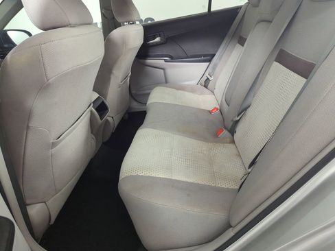 Used 2012 Toyota Camry LE FWD image 19