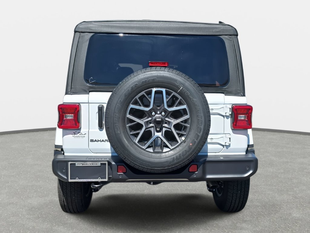 New 2026 Jeep Wrangler Unlimited Sahara AWD/4WD image 6
