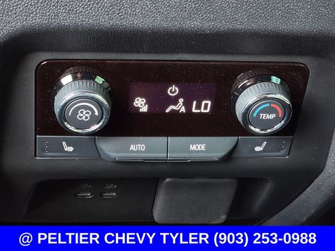 Used 2025 Chevrolet Traverse High Country FWD image 44