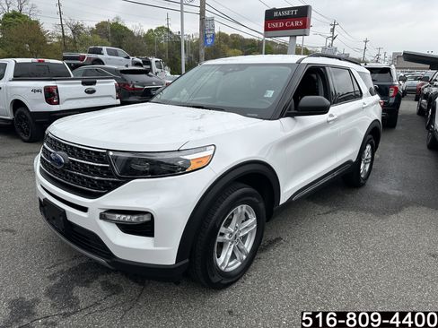 Used 2023 Ford Explorer XLT w/ Equipment Group 202A AWD/4WD image 7