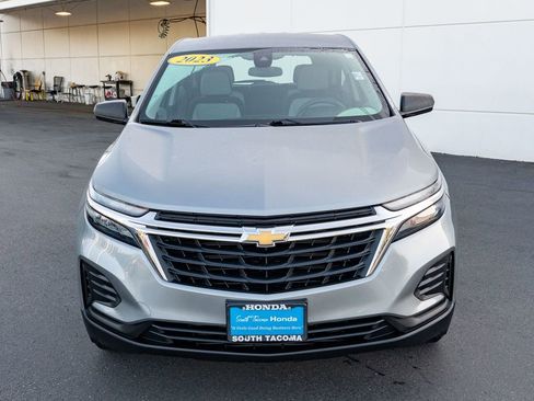 Used 2023 Chevrolet Equinox LS AWD/4WD image 4
