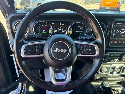 Used 2021 Jeep Wrangler Unlimited Sahara image 18