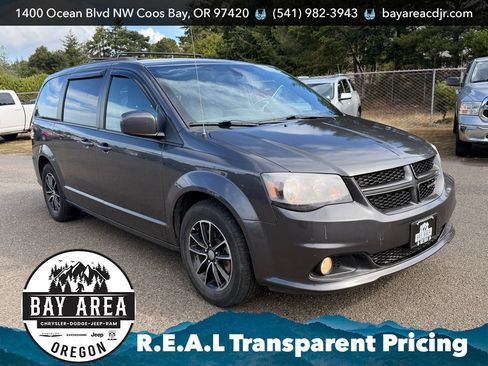 Used 2018 Dodge Grand Caravan GT FWD image 3