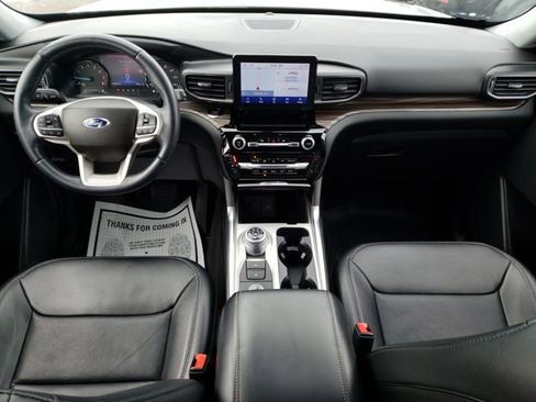 Used 2022 Ford Explorer Limited w/ Equipment Group 301A image 13