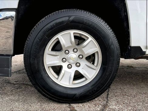 Used 2018 Chevrolet Silverado 1500 LT w/ All Star Edition RWD image 34