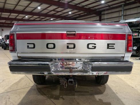 Used 1992 Dodge D/W Truck 250 image 7