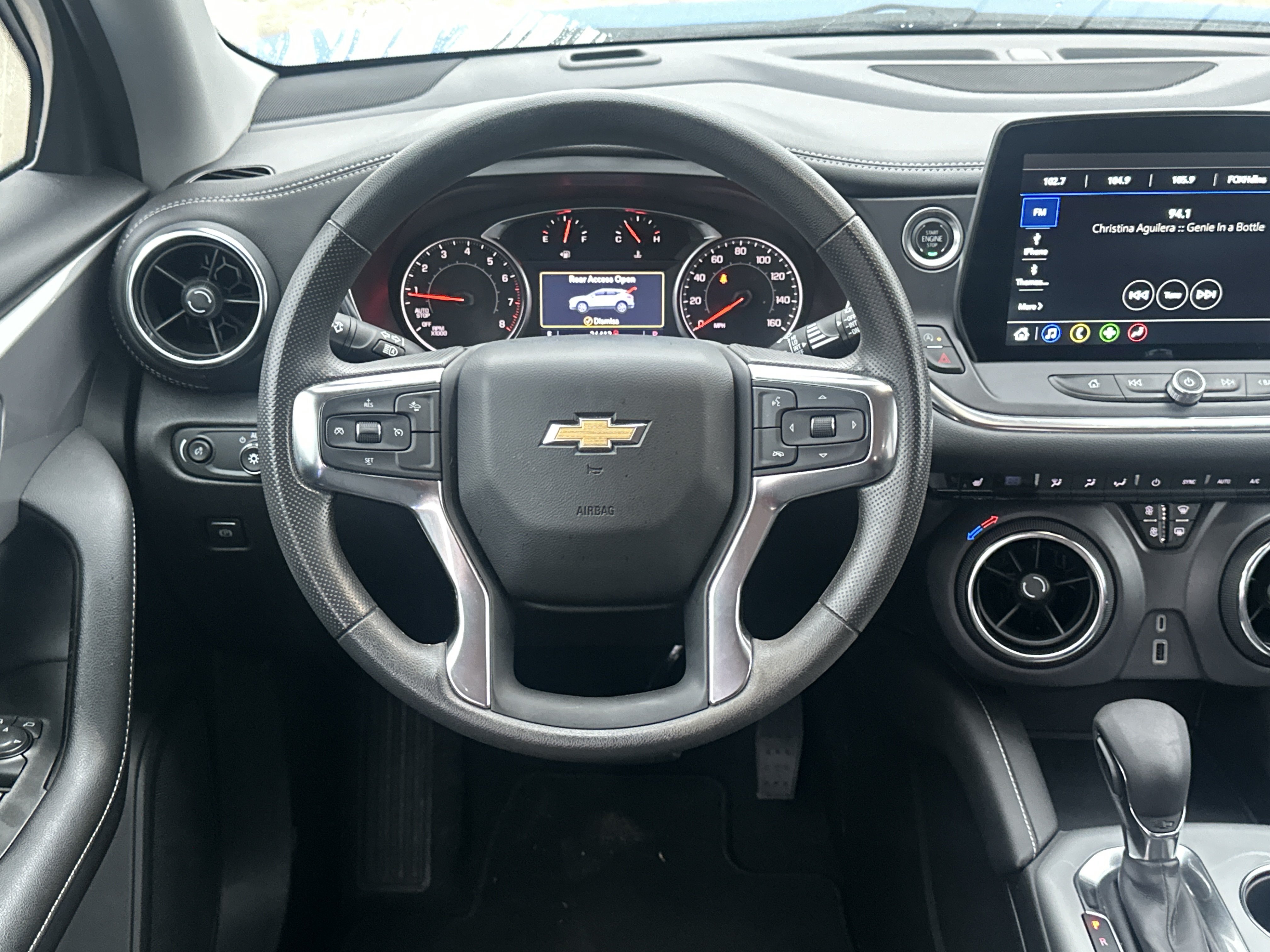 Used 2025 Chevrolet Blazer LT AWD/4WD image 23