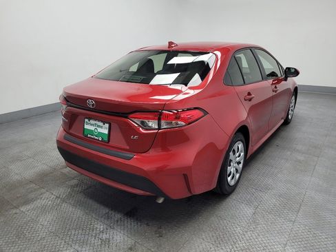 Used 2021 Toyota Corolla LE image 9