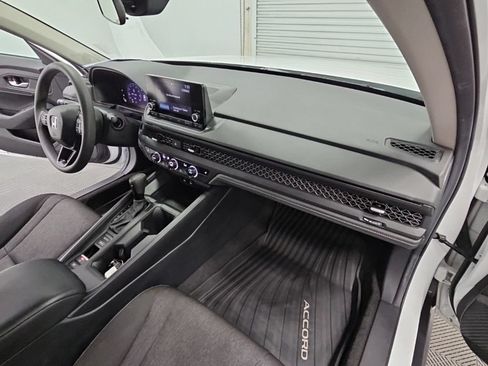Certified 2024 Honda Accord EX image 34