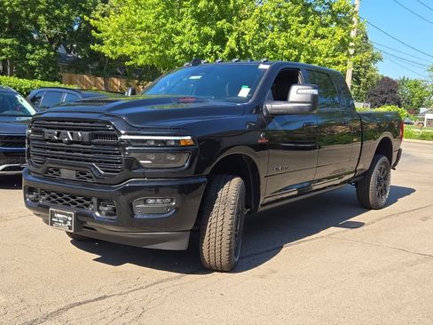 New 2026 RAM 2500 Laramie AWD/4WD image 4