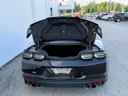 Used 2022 Chevrolet Camaro SS RWD image 9